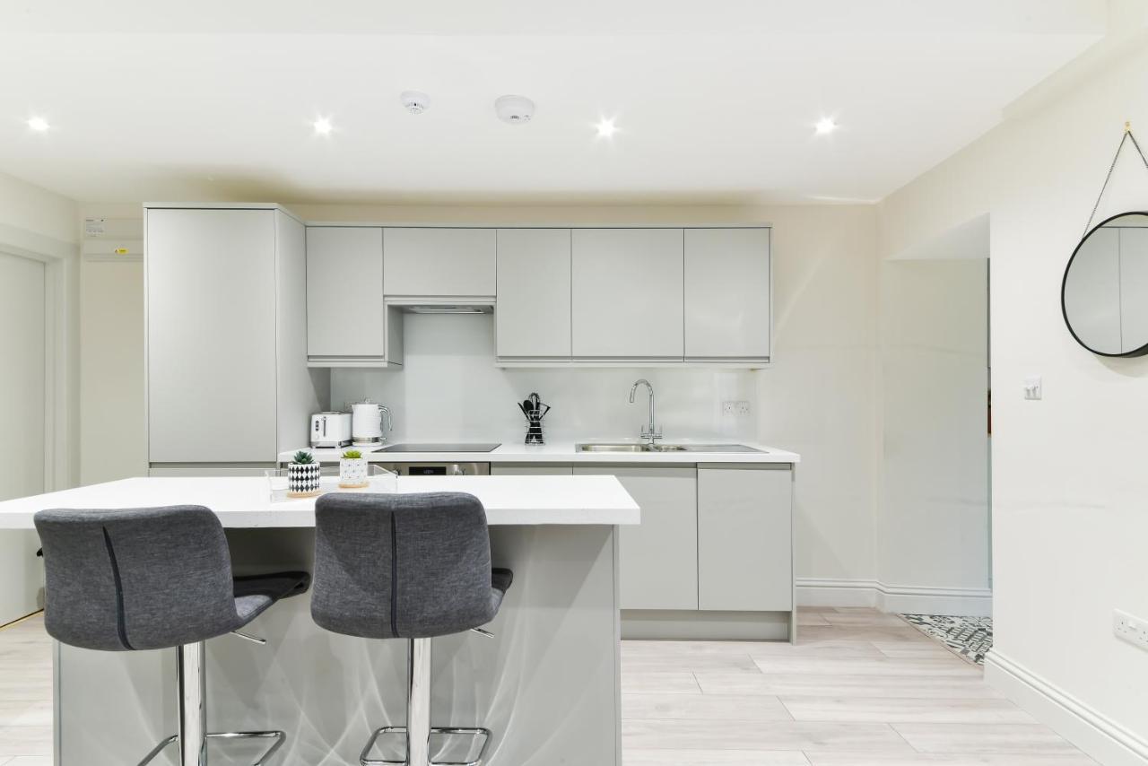 Chic Apartment By Hyde Park 런던 외부 사진